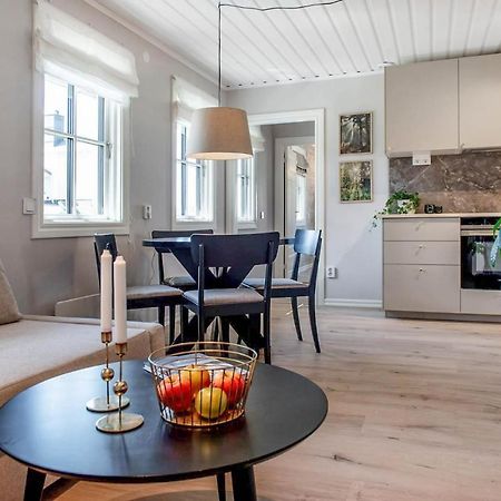 Örnsköldsvik Nyrenoverat Gardshus Pa Havstomt Med Hoeg Standard מראה חיצוני תמונה